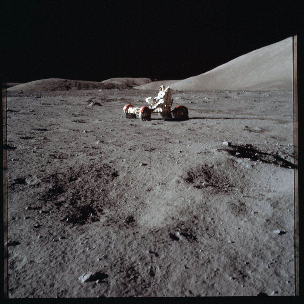 AS17-147-22522