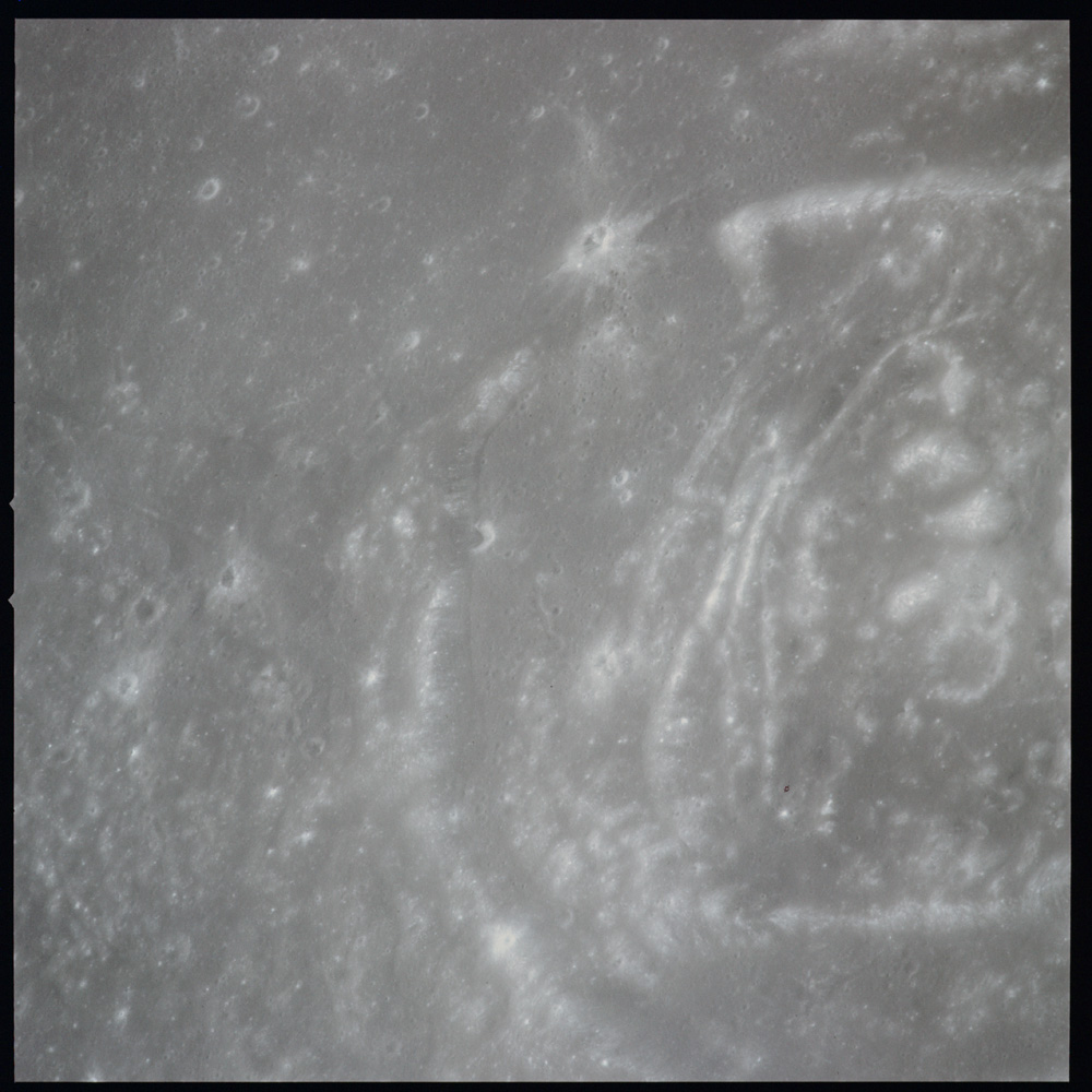 AS17-148-22766