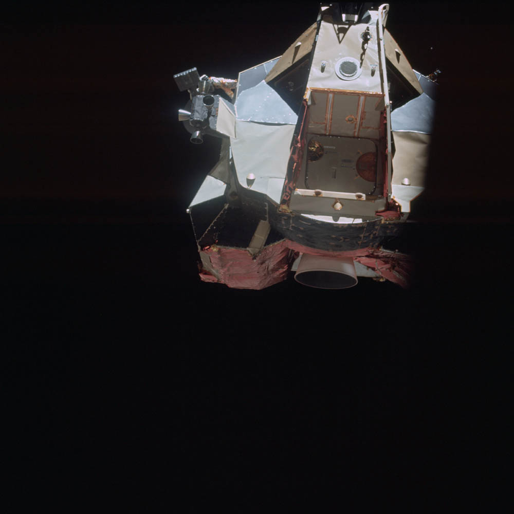 AS17-149-22852