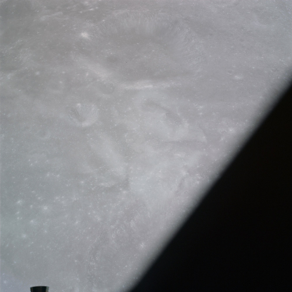 AS17-151-23184