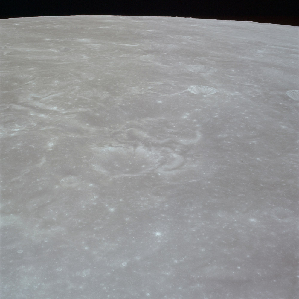 AS17-151-23185