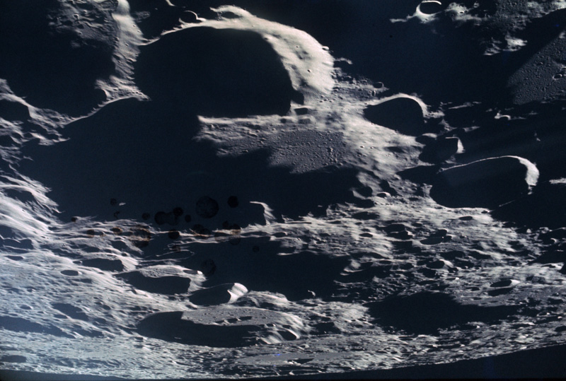 AS17-162-24104
