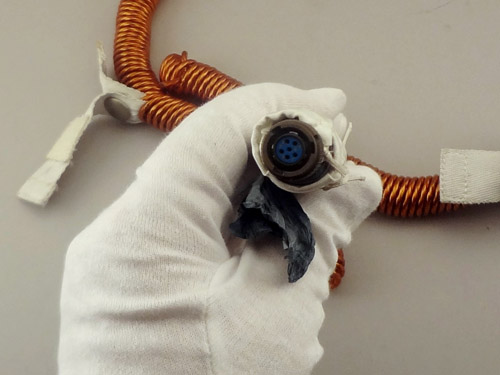 Lotzmann DAC power connector close-up