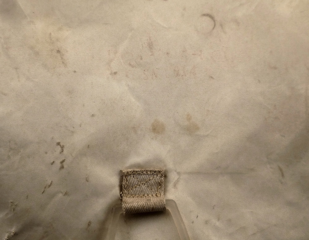 Detail of
back surface