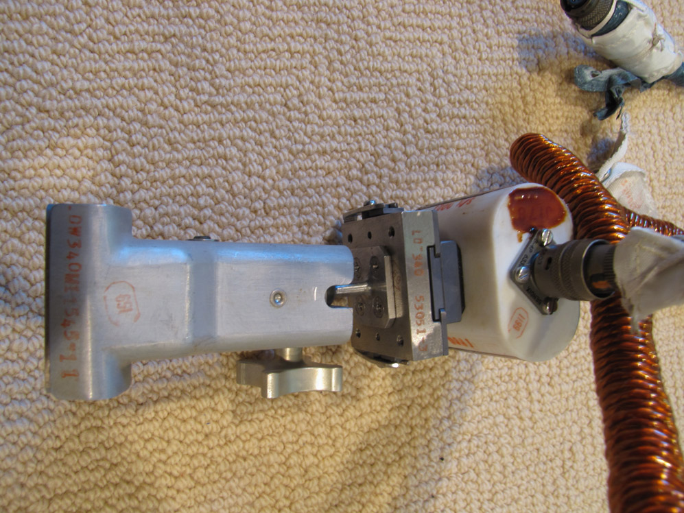 Utily Clamp attached to Light S/N
0001